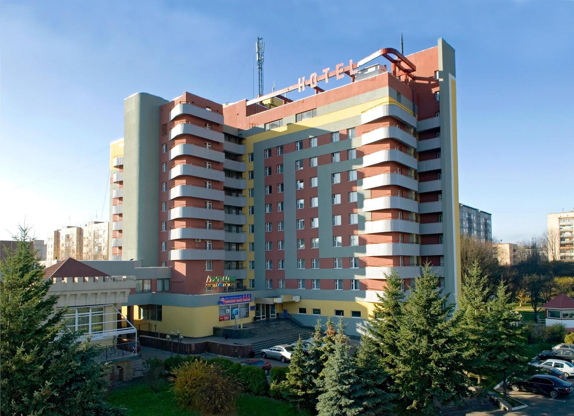 Hotel Tourist Rivne Exterior foto